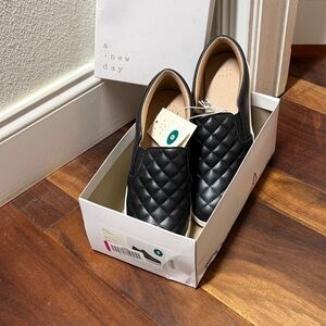 a new day Quilted Slip-On Black Reese Sneakers